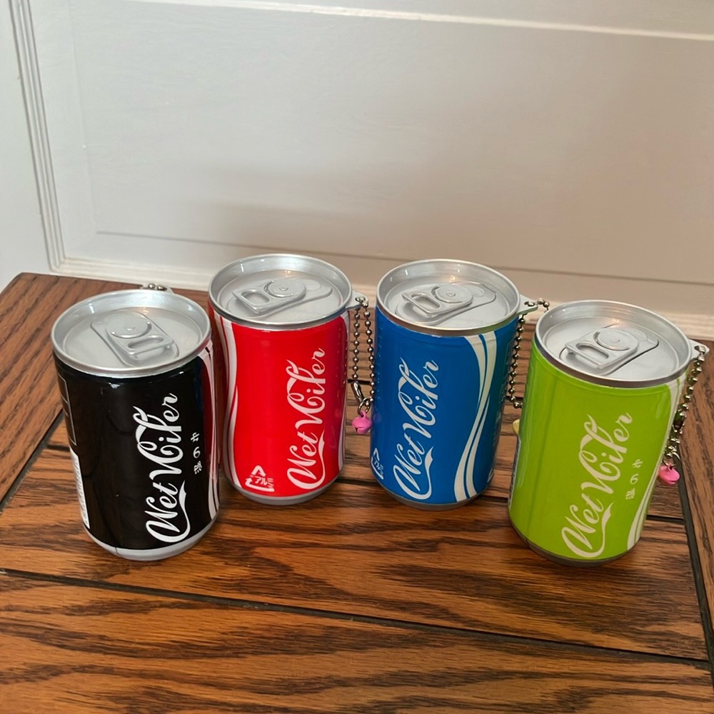 Wet wipes, in a “soda can” keychain! Choose from 4 colors. NWT